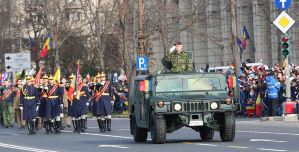 Cine este generalul-locotenent Adrian Tonea care comandă Parada de 1 Decembrie
